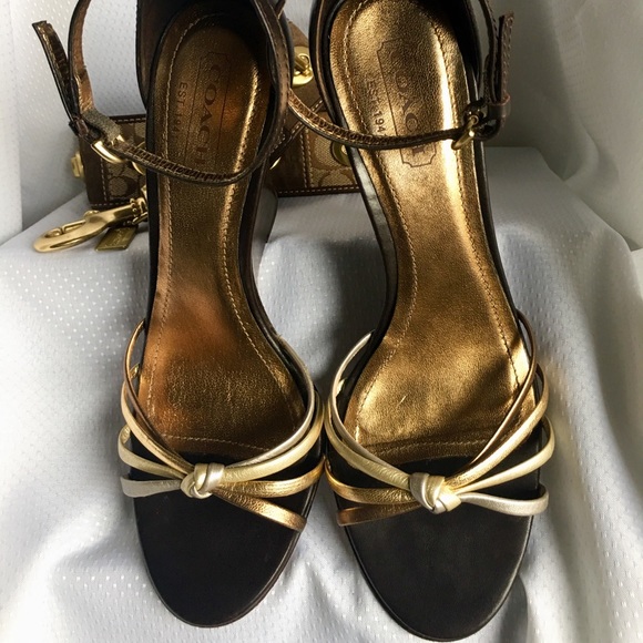 Women’s Coach wedges. - Picture 5 of 7